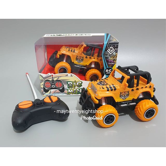 orange rc car