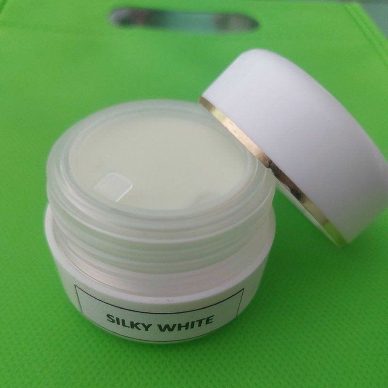 Cream Malam Silky White ( ekstra Whitening )