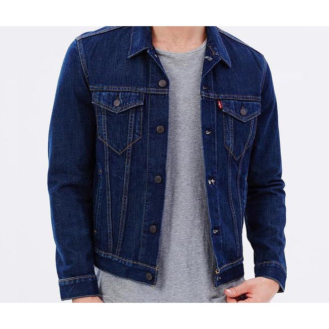 blue levis denim jacket