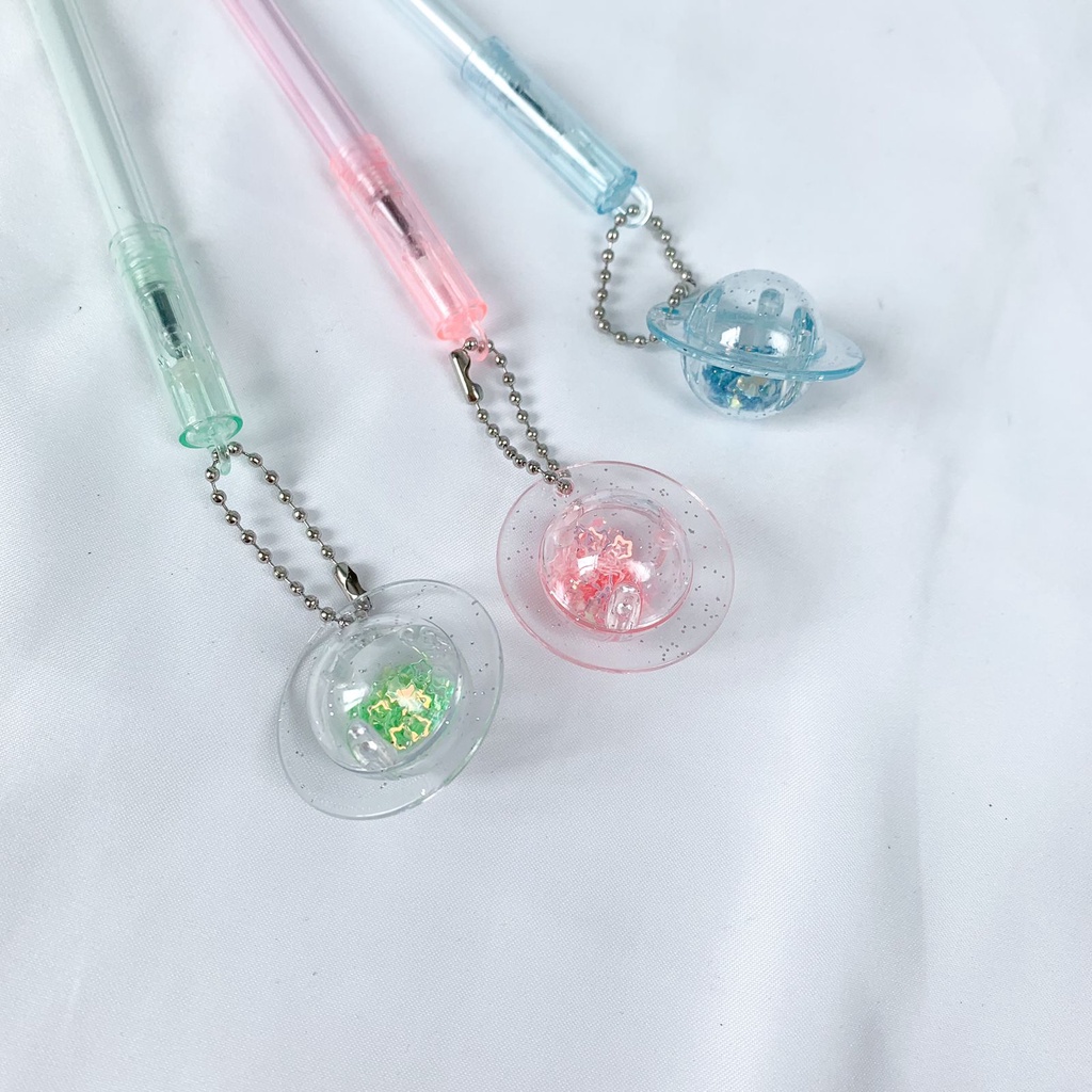 

PULPEN GANTUNGAN PLANET PENA BALL PEN GEL TINTA MURAH UNIK LUCU READY STOCK GROSIR COD