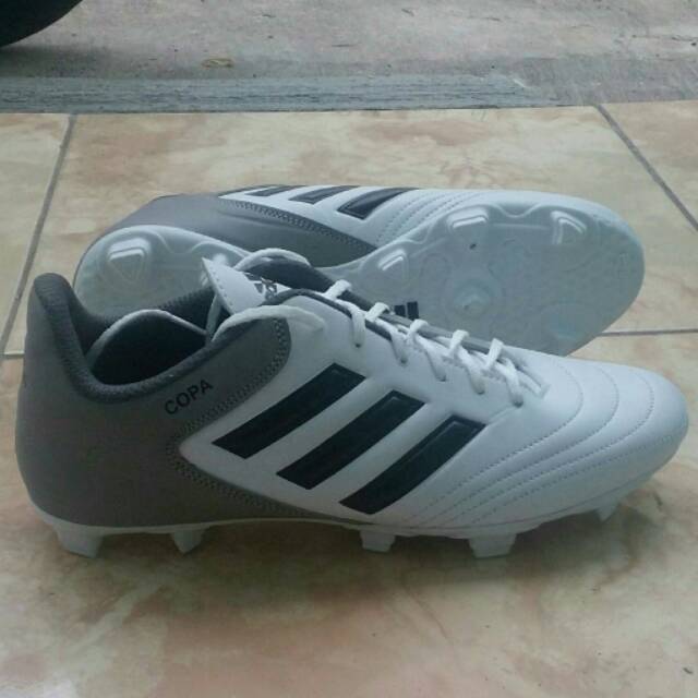 SEPATU BOLA ADIDAAS COPA