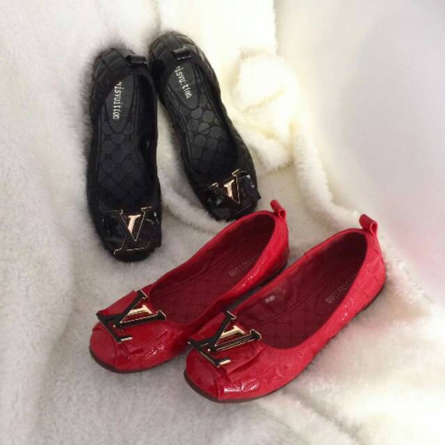 SEPATU FLAT LV 2698-11