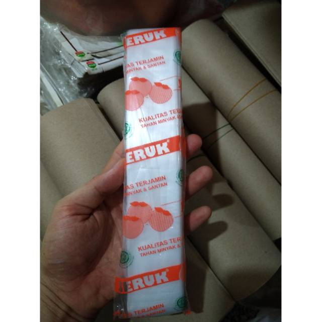 Plastik PE Es Mambo 4x23 merk Jeruk