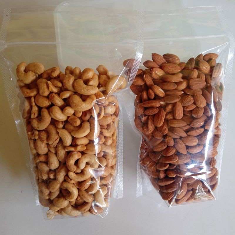 

Kacang Mede Dan Almond 500gr