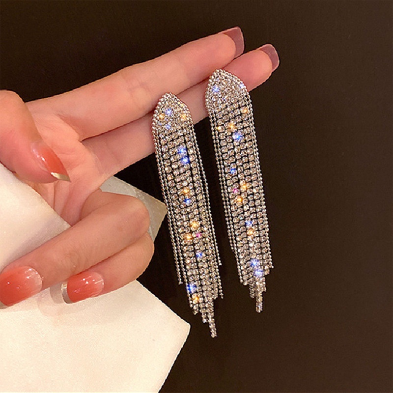 Anting Rumbai Panjang Bahan 925 Silver Needle Aksen Kristal Berlian Geometris Gaya Vintage