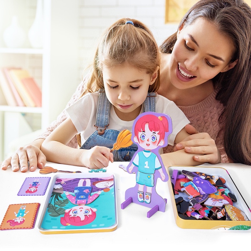 magnetic tin travel box face change fashion / wooden magnetic dress up fashion play / pretend play /