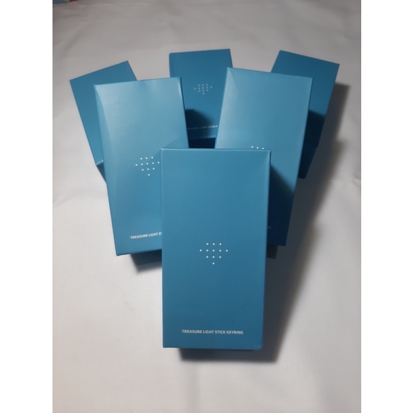 READY STOCK TREASURE KEYRING LIGHTSTICK TEULIGHT SEALED