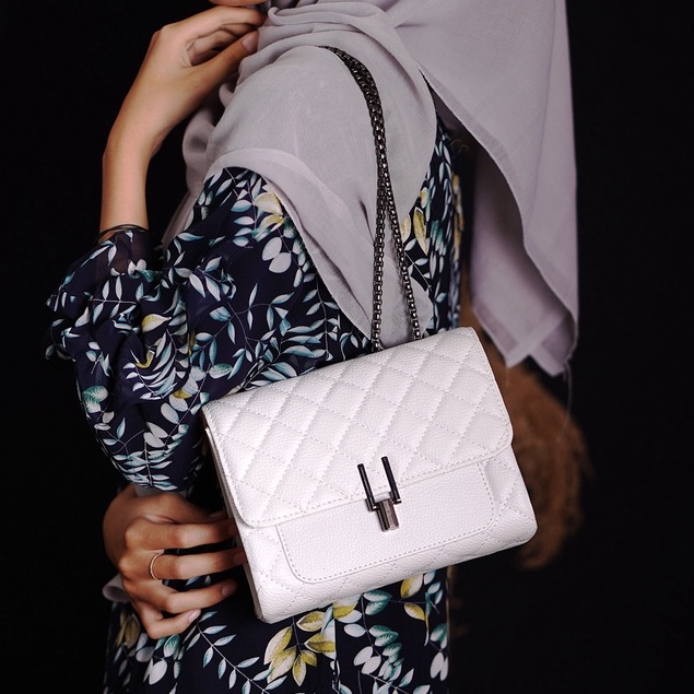Vedlyn Chelsea Tas Selempang wanita terbaru 2020 - black acc-2
