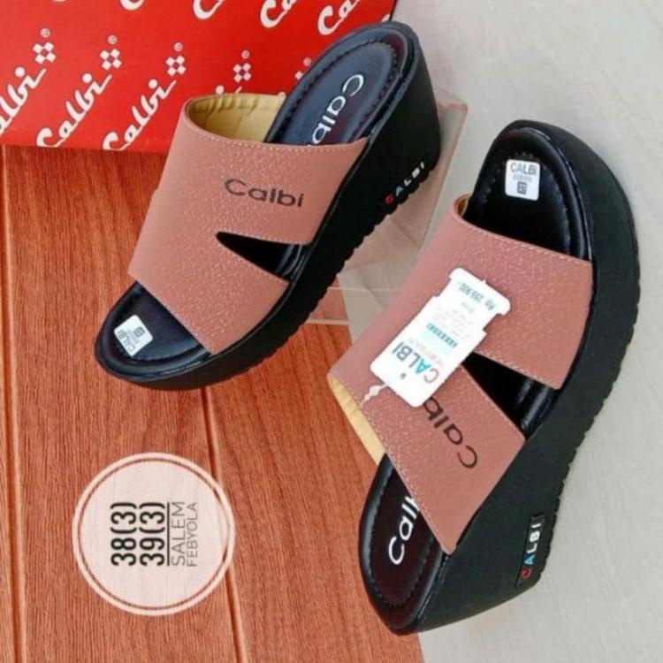 Keluaran Terbaru.. Sandal Wedges Calbi Model Terbaru/Sandal Wanita Calbi Terlaris Murah Gratis ongki