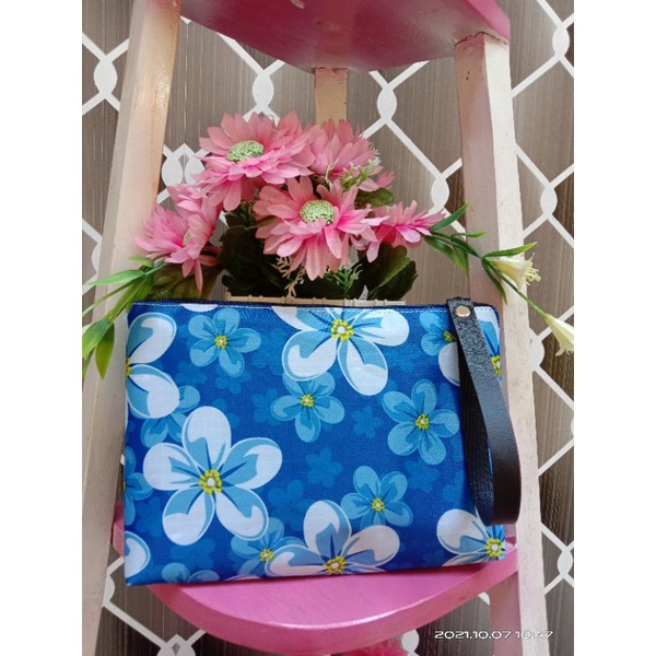 Clutch wanita motif flower