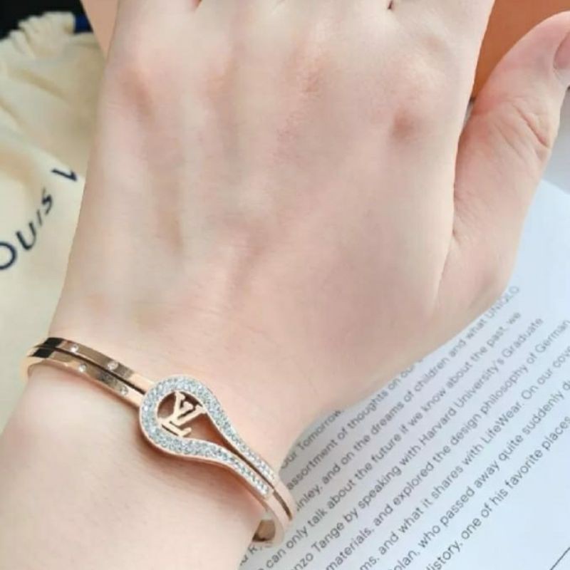 Gelang wanita titanium / Perhiasan wanita titanium original