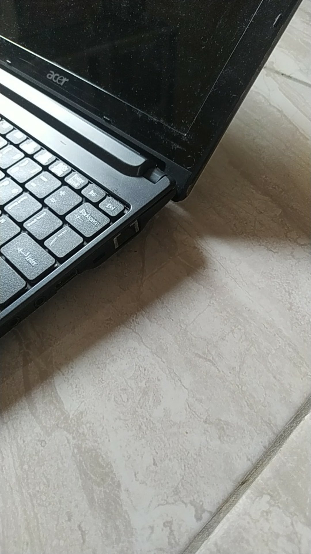 Anyaman Putih Model Kotak Isi 2 Pcs