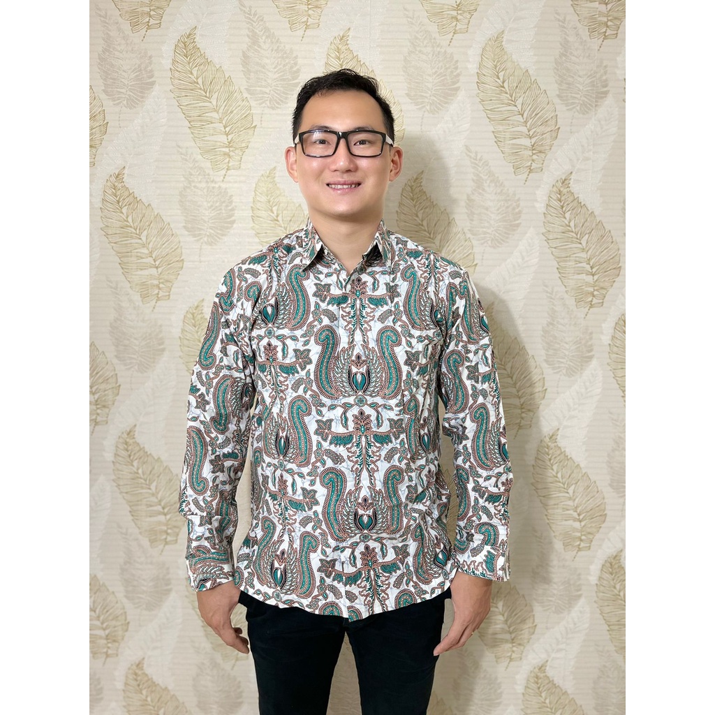 Kemeja Batik Pria Lengan Panjang Putih Hijau