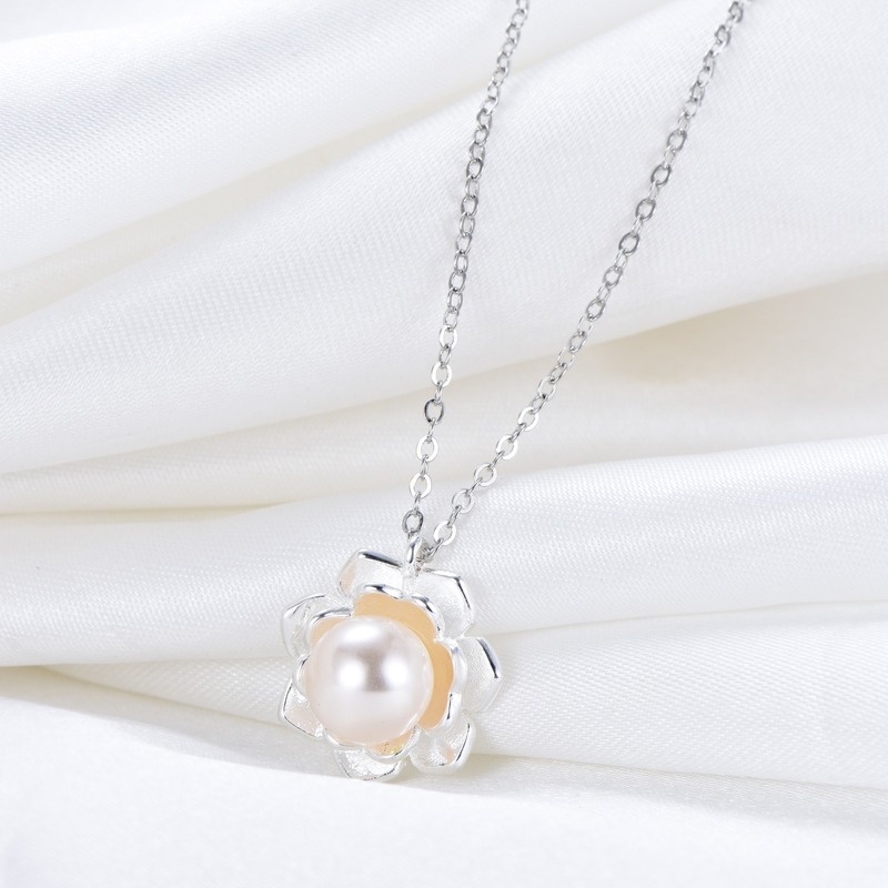[Ready Stock]Fashion New Lotus Pearl Pendant Elegant Necklace