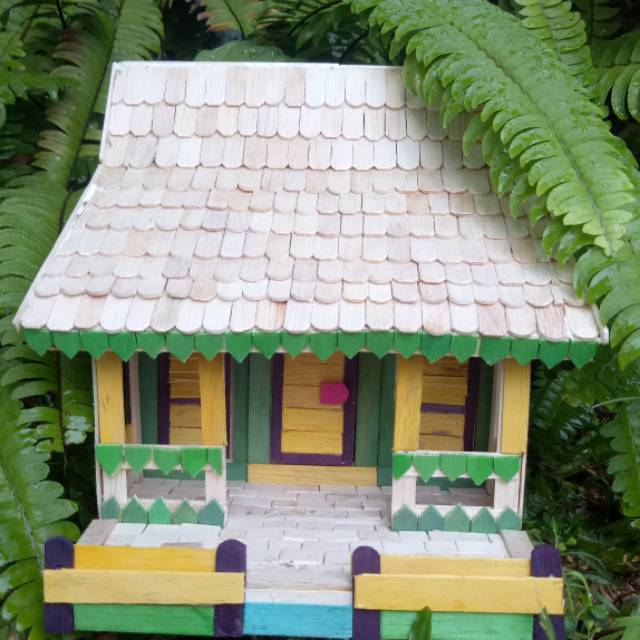 Rumah miniatur adat betawi