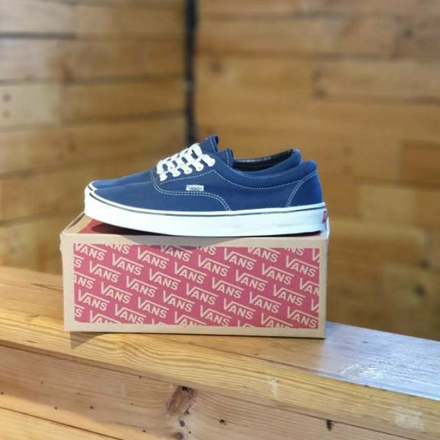 vans era blue navy
