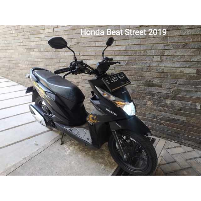 Jual Motor Honda Beat Street 2019 Km 17 000 Beli Baru Agustus 2019 Mulus Siap Pakai Shopee Indonesia