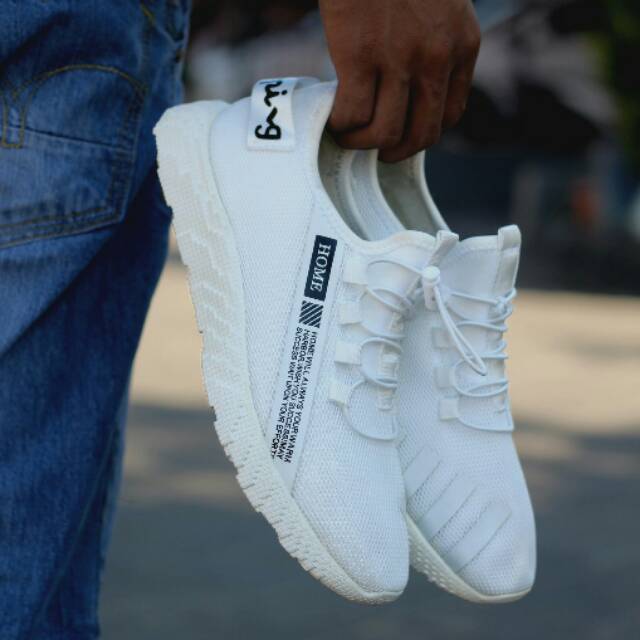 Sepatu Pria Sneakers Terbaru Champion Import Made In Vietnam high Quality Varian Warna full putih 01
