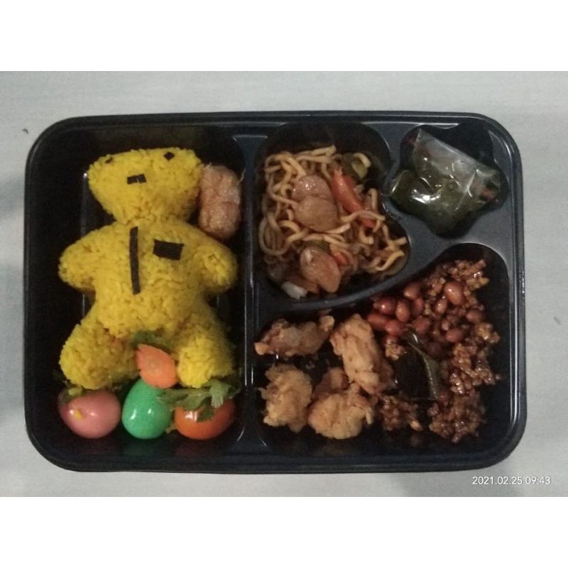 

NASI KUNING KARAKTER ULTAH ANAK
