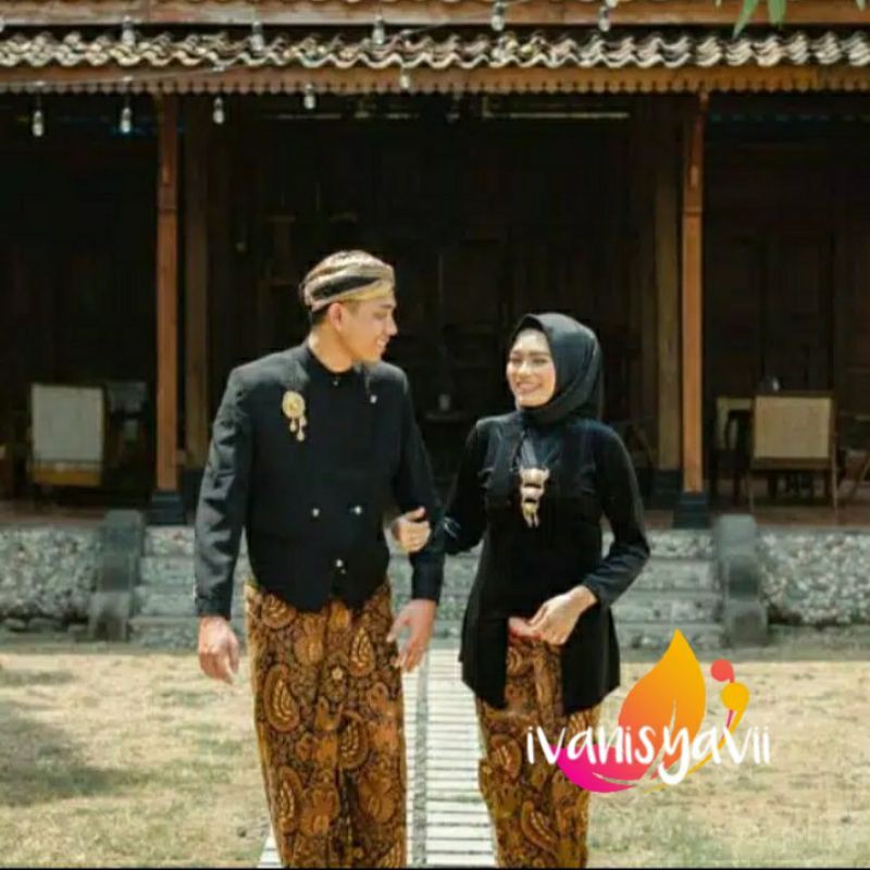 Set Prewed Baju Adat Jawa - Solo, Motif Semen Romo. (BONUS BENGGOL BESKAP)