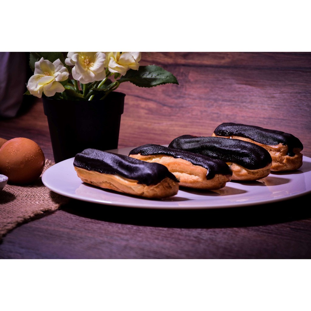 

Eclair Toping Coklat Premium 100% Halal