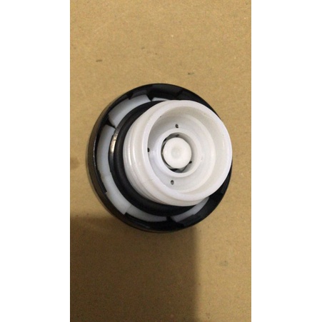 Tutup Tangki Solar Toyota Hilux Innova Fortuner Model Plastik