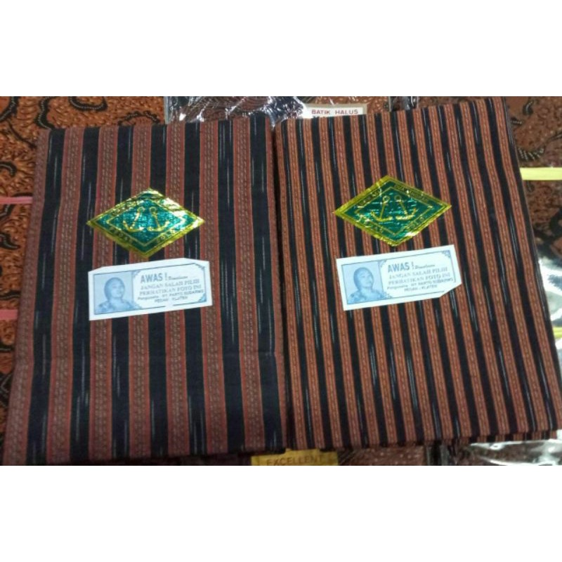 Kain Lurik Batik