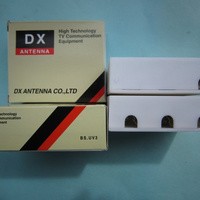 Splitter TV DX 4 Way Pembagi Arah Cabang Antena Antenna TV Televisi Switcher 4 Jalur 4 Output Pemasangan Mudah