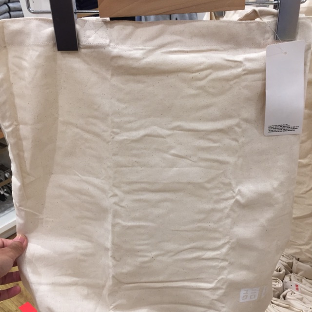 Totebag uniqlo