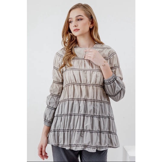 SALE Benang Jarum Nana Blouse Brown Size S Original by Buttonscarves