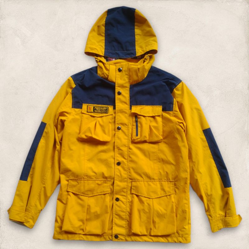 Jaket Outdoor Parka Sport Hiking Gunung Nassau Second Seken Original