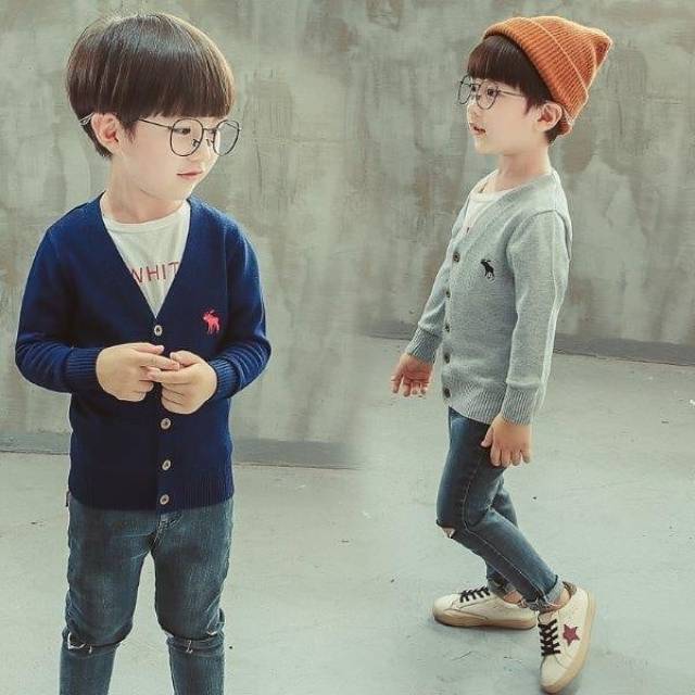 Boys Cardigan Mantel Sweater