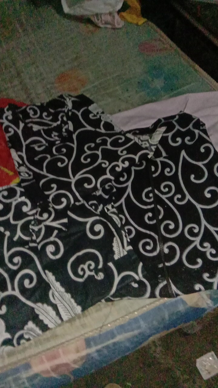 Batik Couple Keluarga Sania Ruffle Ori Ndoro Jowi Dnt Motif Ulir Putih