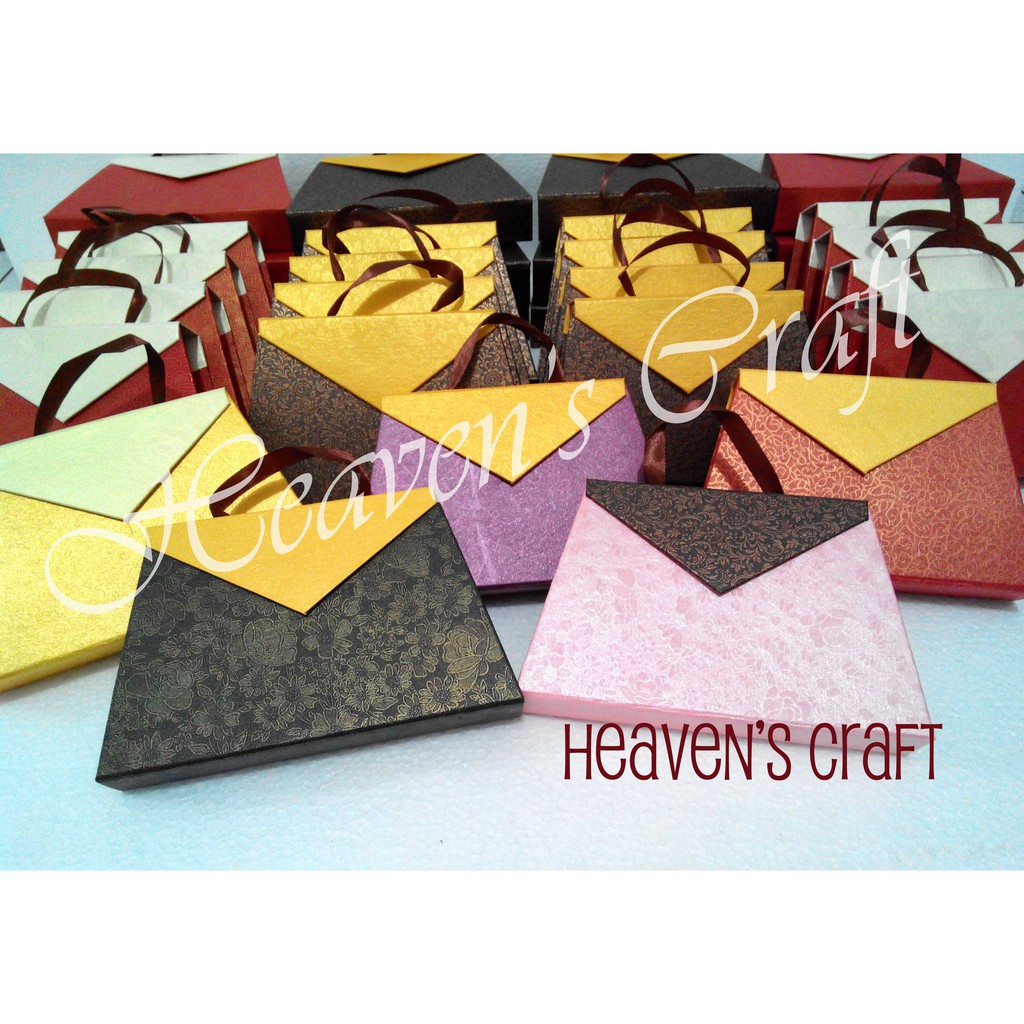 

Box coklat/praline trapesium isi 12