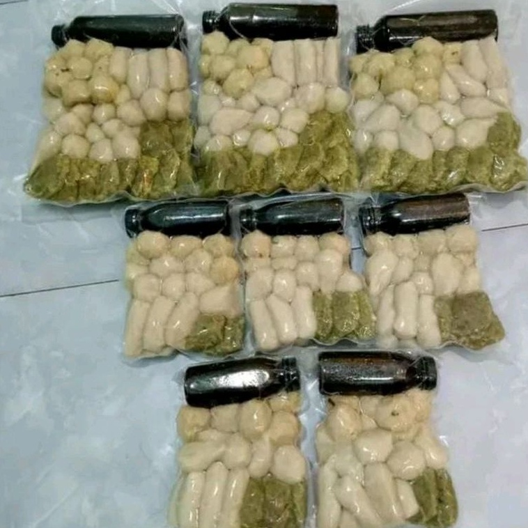 

pempek 20pcx/20campur free cuka kental khas Palembang