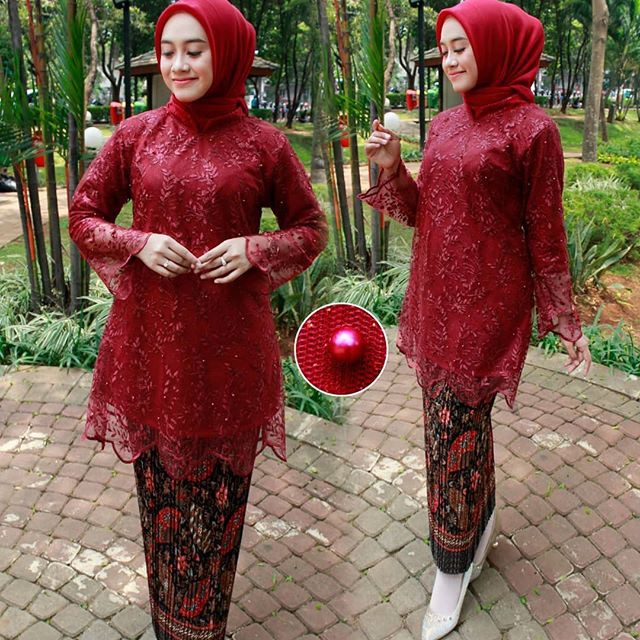 Stelan Kebaya Tunik Sanghai Humairah Warna Maroon / Kebaya Modern