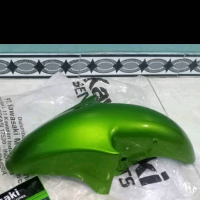 Spakbor depan ninja r ss warna hijau original