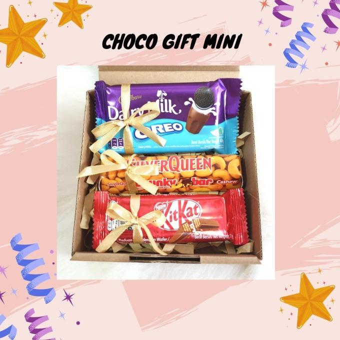 

Sale!!! Bingkisan Hampers Kado Ultah Ulang Tahun / Hadiah Wisuda Anniversary Hari Jadian / Hampers Cokelat / Hadiah Valentine Valentin kasih sayang Lebaran Hari Raya Imlek Natal Tahun Baru Parcel Mania Magelang Bisa Request Free Kartu Ucapan Suka Suka