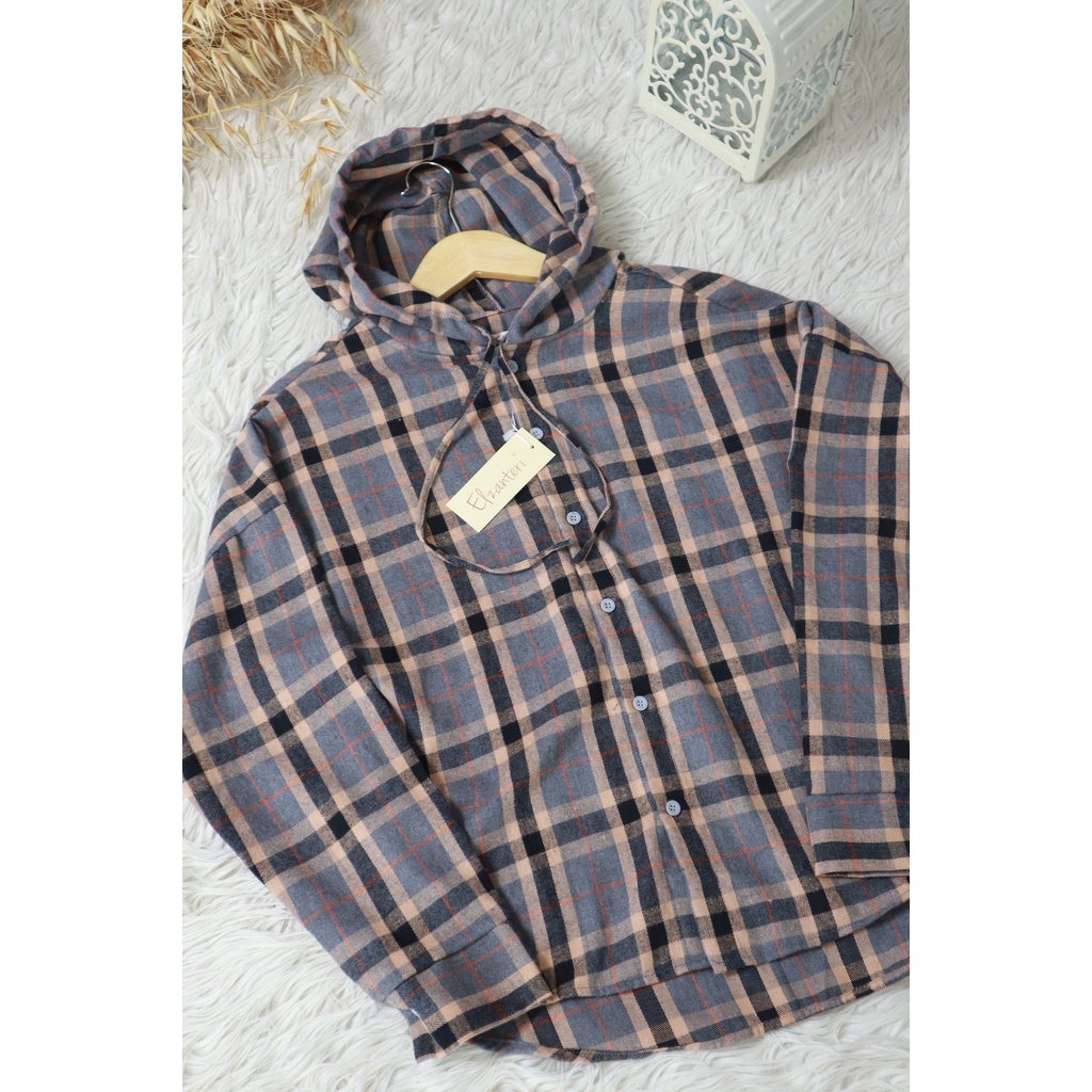 Kemeja Wanita Flanel Hoodie Terlaris by Elzanteri