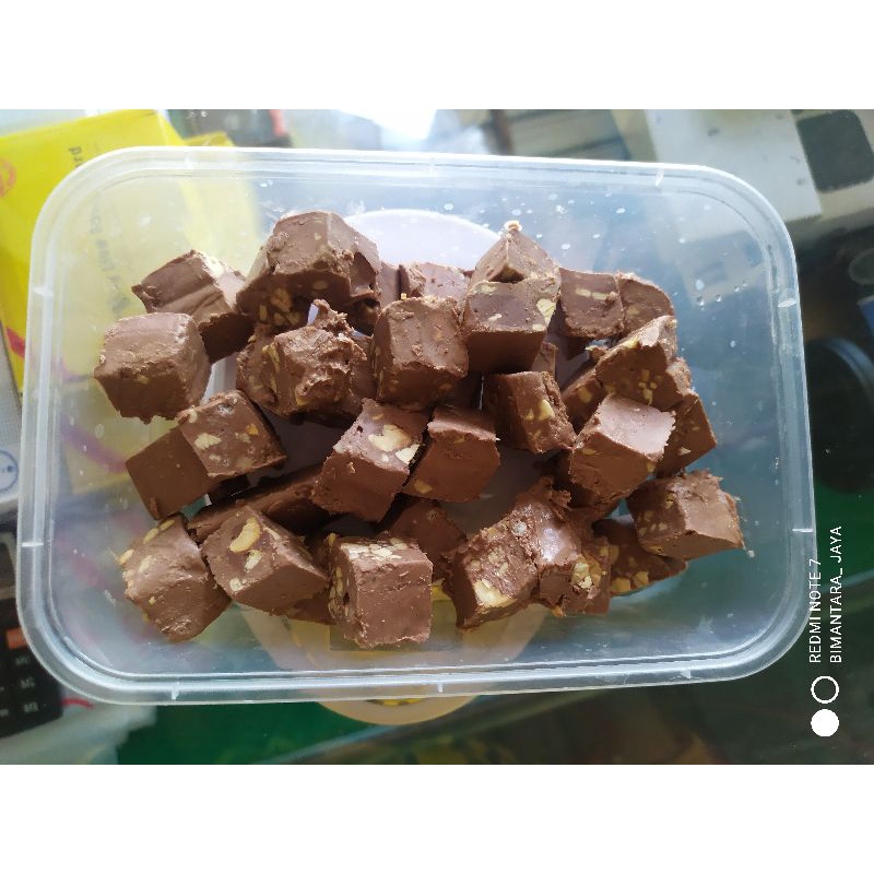 coklat patahan silverqueen 250gr