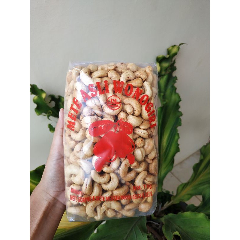 

Kacang Mete Wonogiri Kualitas Super