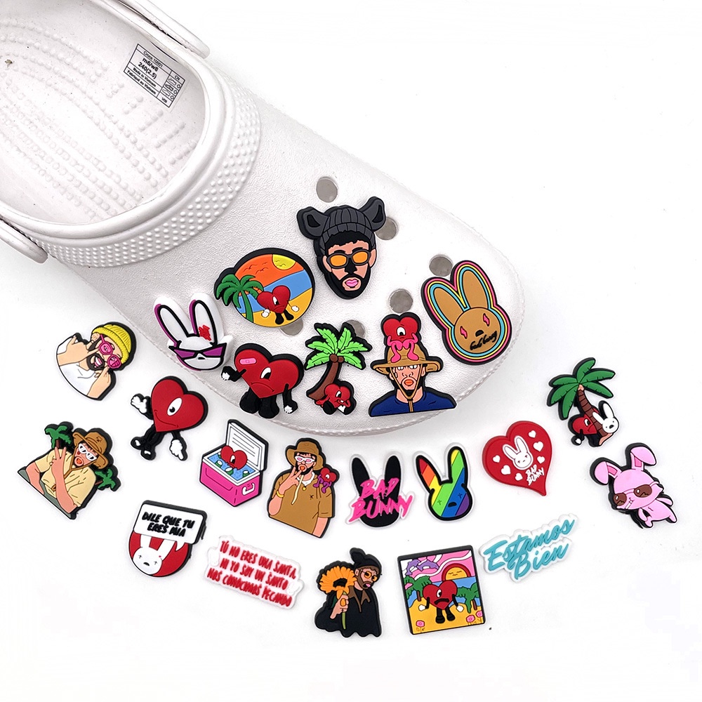 1pc charms Jibbitz crocs Kartun Bad bunny shoes Dapat Dilepas Untuk Dekorasi Sepatu Wanita