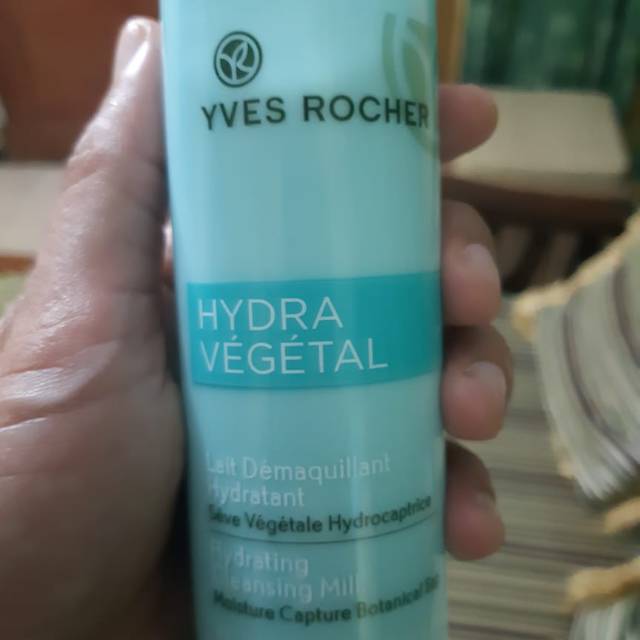 Milk cleanser hydra vegetal yves rocher
