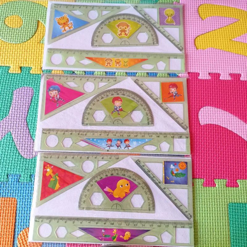 

Penggaris Set isi 4