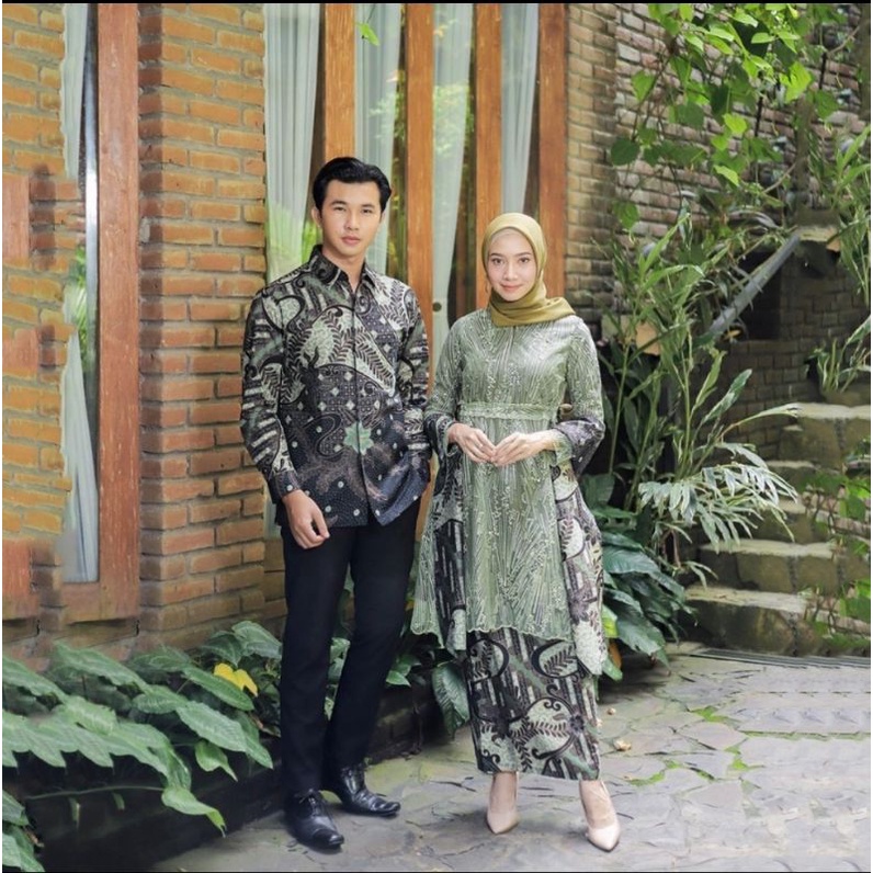 Batik Couple Sonya Sage Green | Kebaya Couple Modern | Kebaya Lamaran Tunangan Wisuda | Couple Tunik Brokat