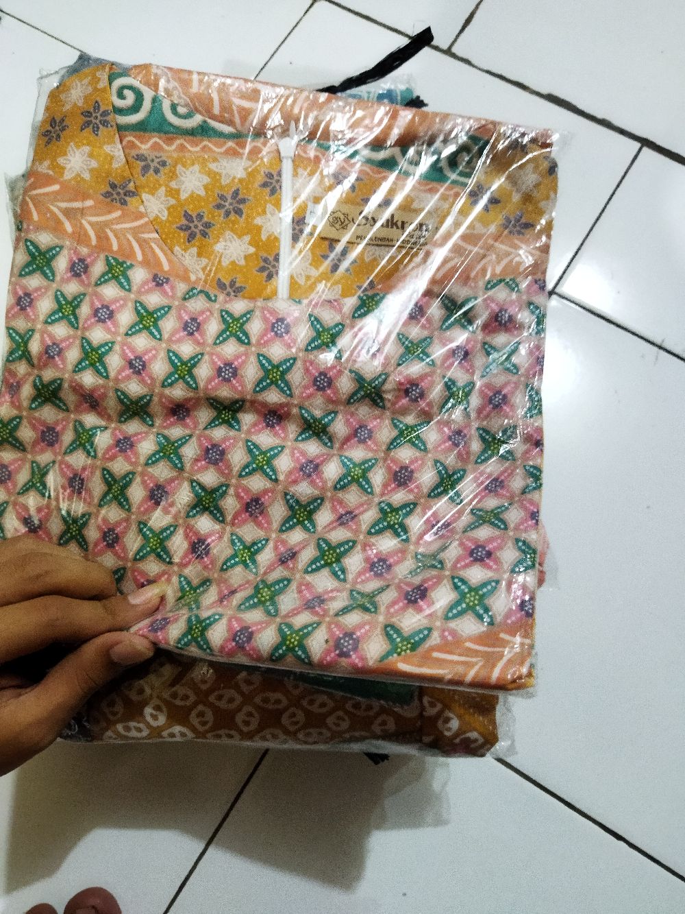 Atasan Wanita Kekinian Batik Wanita Modern