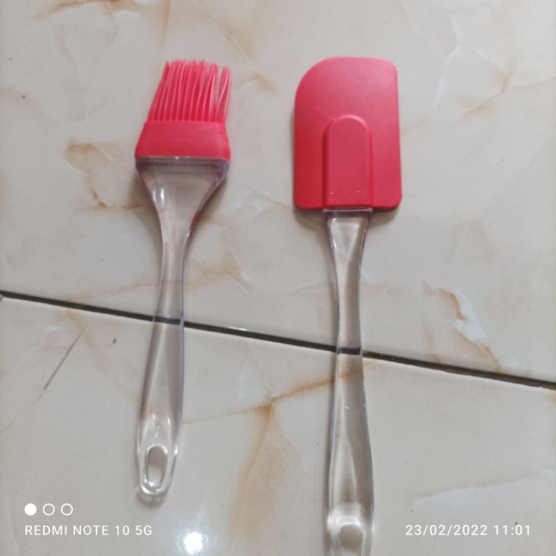 Kua silicone set kuas dan lenet silicone untuk peralatan masak membuat kue