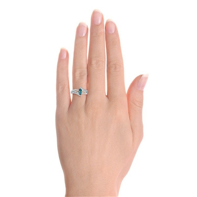 Cincin Topaz Aquamarine Bahan Stainless Gaya Eropa Amerika Untuk Aksesoris