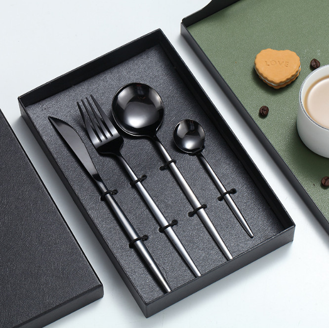 Triple W Korea Cutlery Set 4in1 Gift Box Peralatan Makan Sendok Garpu Set Stainless Steel Premium