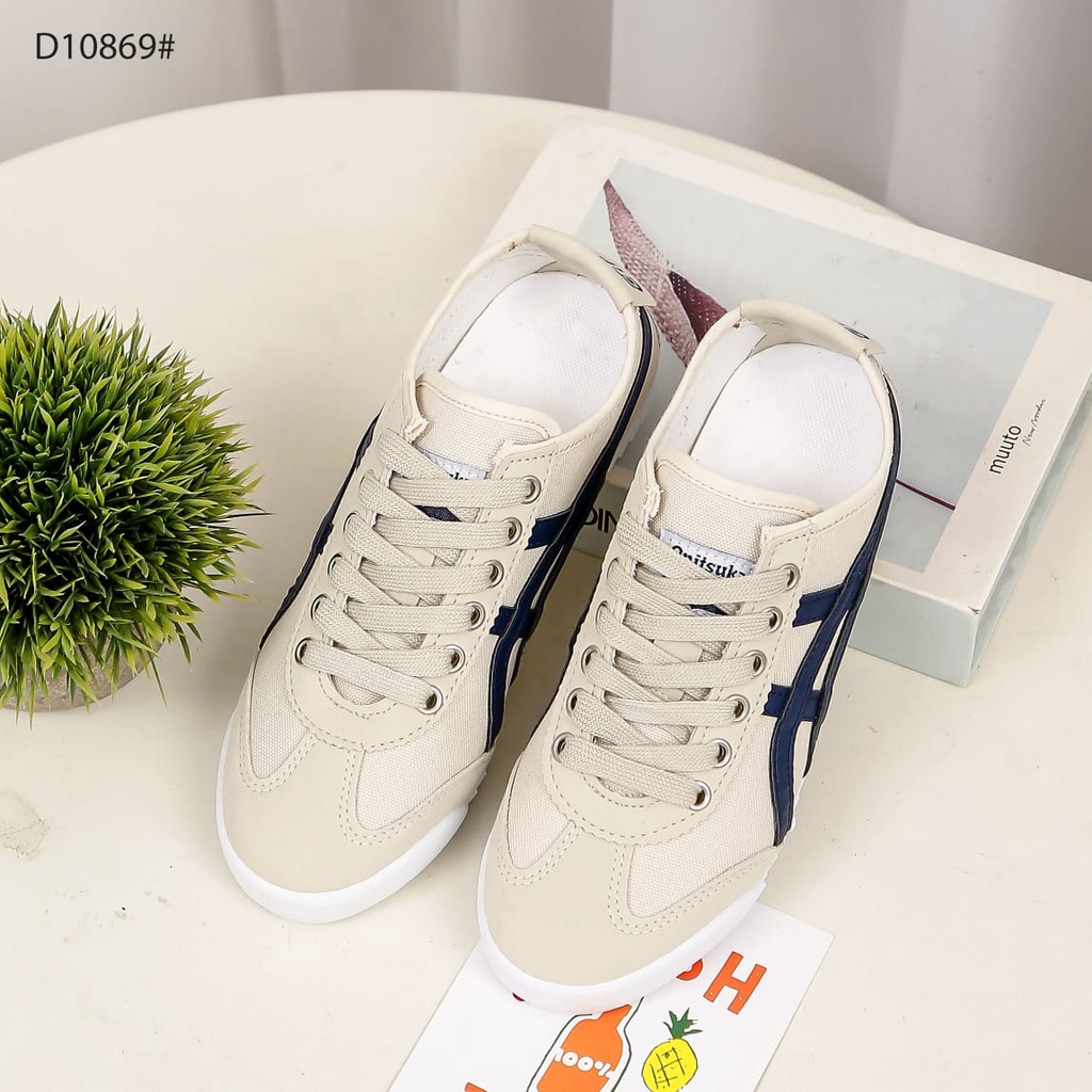 Fashion Canvas Lady Sneakers  D10869